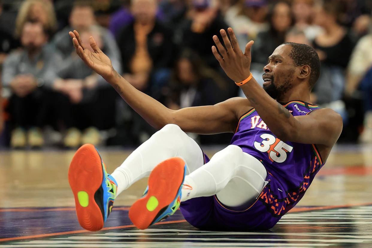 乐动平台- 快船为追逐杜兰特放弃伦纳德 