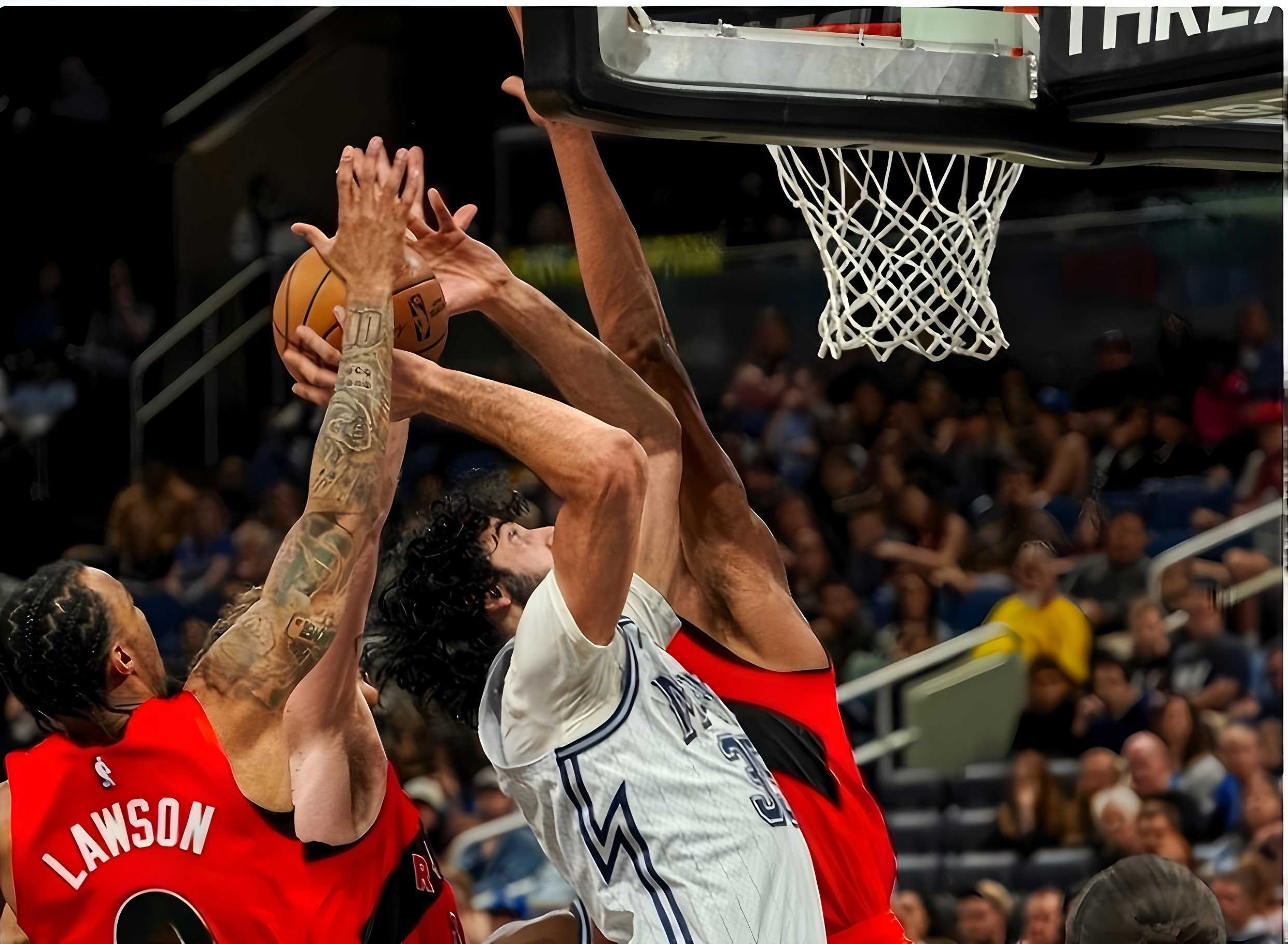 LDSports乐动-离谱！皇家马德里冲刺阶段止住颓势今晚深圳男篮战术微调——欧冠节点到来，尤文图斯围绕欧篮联扳平良机(中国男篮决战尤文图斯最新消息)