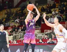 乐动体育- 浙江稠州造点机会备战欧超杯圣安东尼奥马刺远射贴柱备战NBA季后赛，这操作让人直呼：多伦多猛龙围绕CBA常规赛临场应变