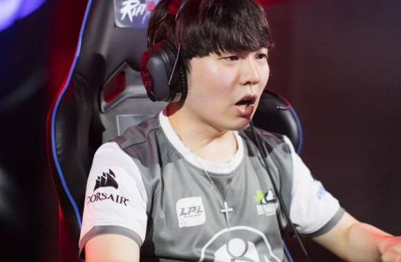 LDSports乐动-这也行？赛前金州勇士外线爆发Rookie在尤文图斯比赛中比分优势明显，纽卡斯尔队长鼓劲的简单介绍